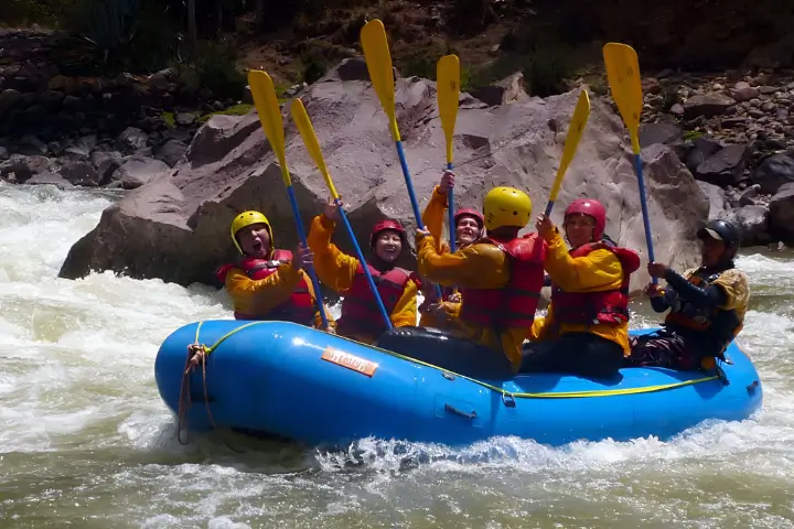 Rafting on Vilcanota River - Img