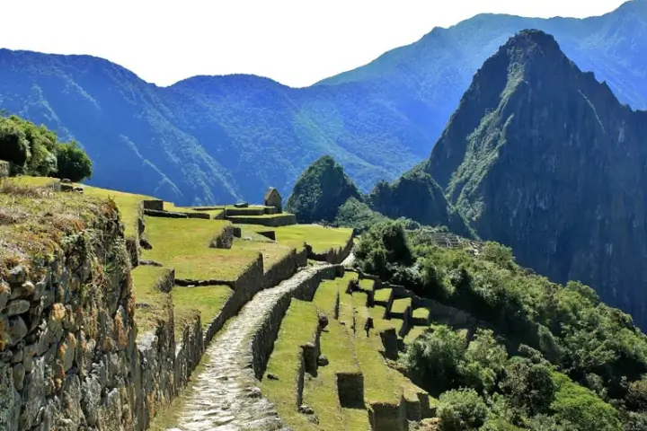 “Sun Rise” – Machu Picchu.” – Wiñaywayna – Inti Punku – Machu Picchu – Aguas Calientes.” - Machu Picchu - Aguas Calientes. - img