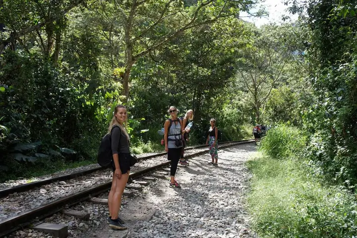 Santa Teresa – Lucmabamba – Llactapata – Hidroelectrica - Aguas Calientes - img