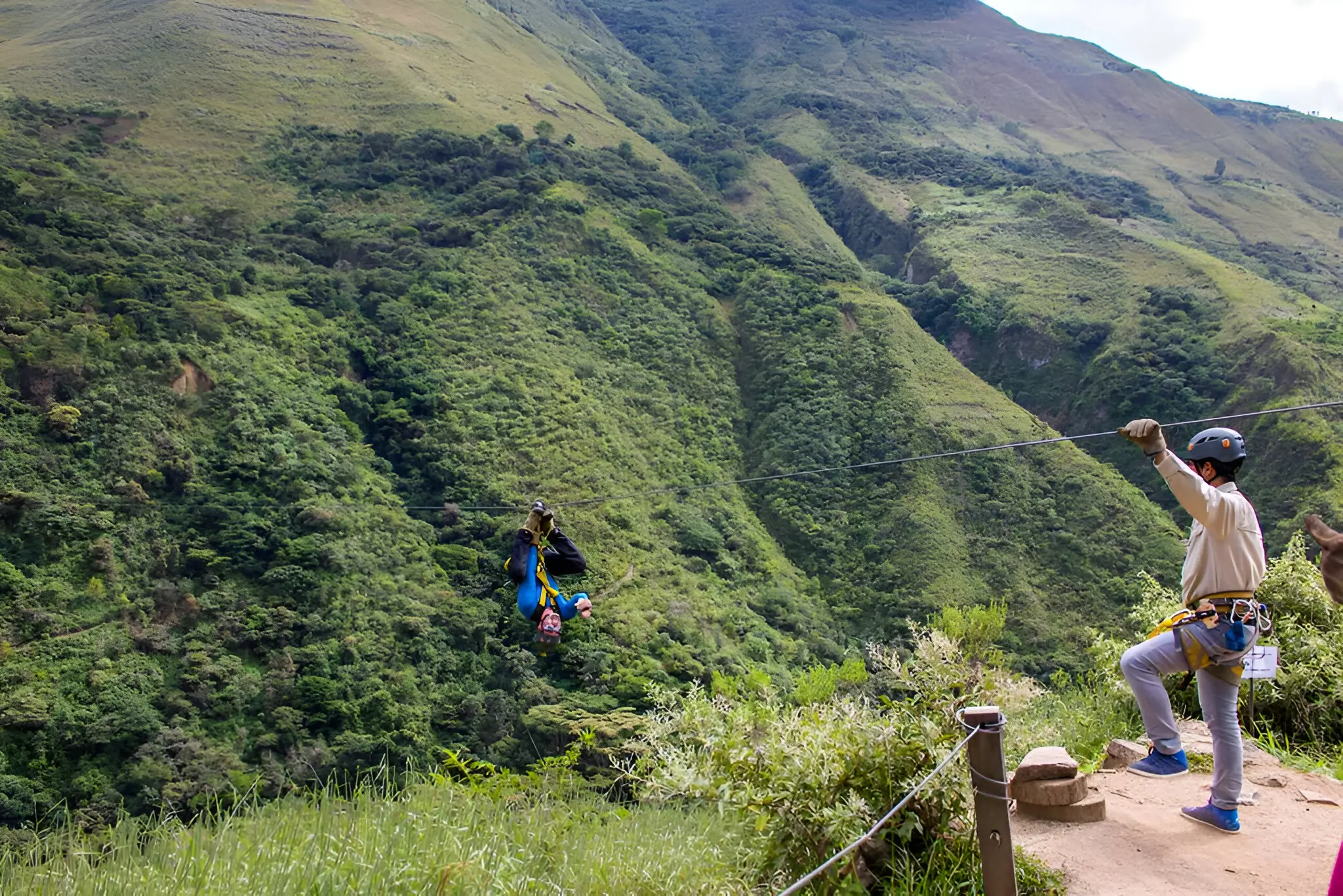 Santa Teresa – Hidroelectrica – Aguas Calientes with inca jungle